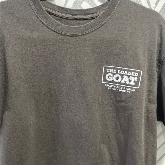 Men's medium GrayT-Shirt - Picture 3 of 3